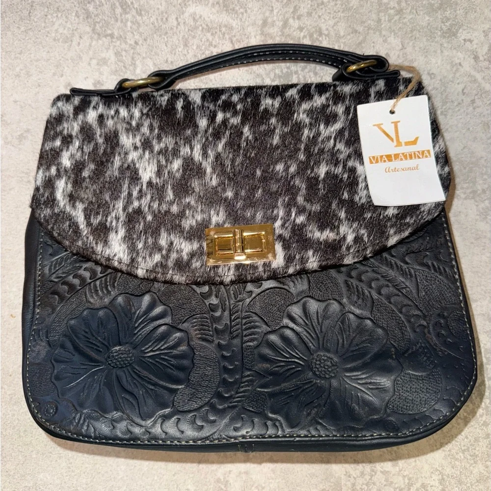 Via Latina Artisanal Leather Black Purse